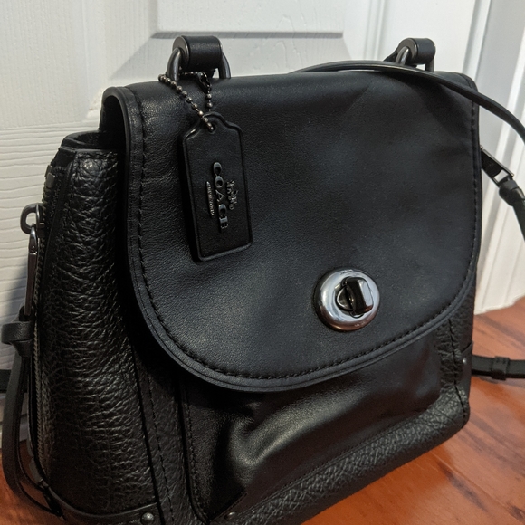 SOLD! Coach Faye Black Leather Bag - Picture 6 of 9
